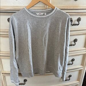 Vineyard Vines Dreamcloth Crewneck Sweatshirt in Heather Grey